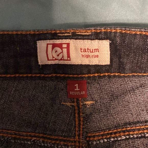 Lei Tatum high rise jean shorts - Picture 3 of 3